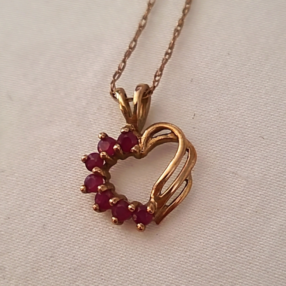 10K Gold Ruby necklace